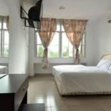 Melawati Ria Hotel Kuala Selangor Kültér fotó